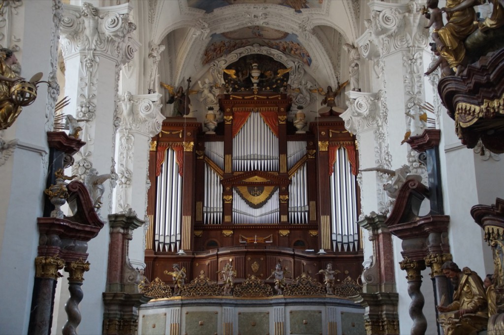 1200px Orgel 2